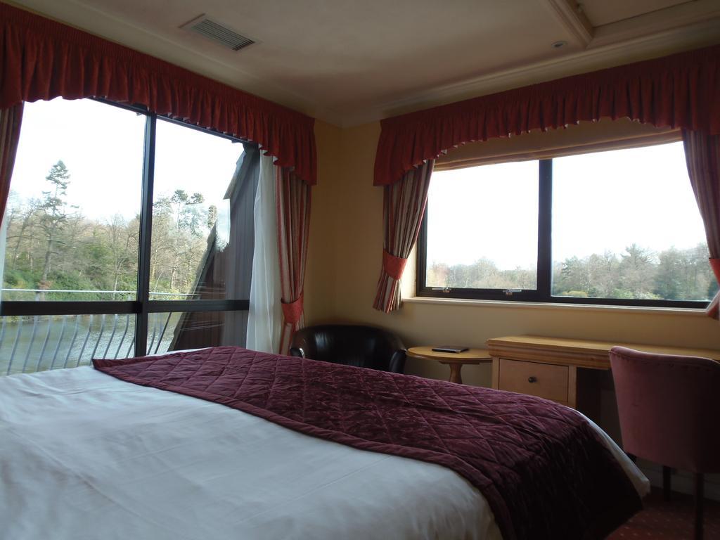 Lakeside International Hotel Camberley Cameră foto